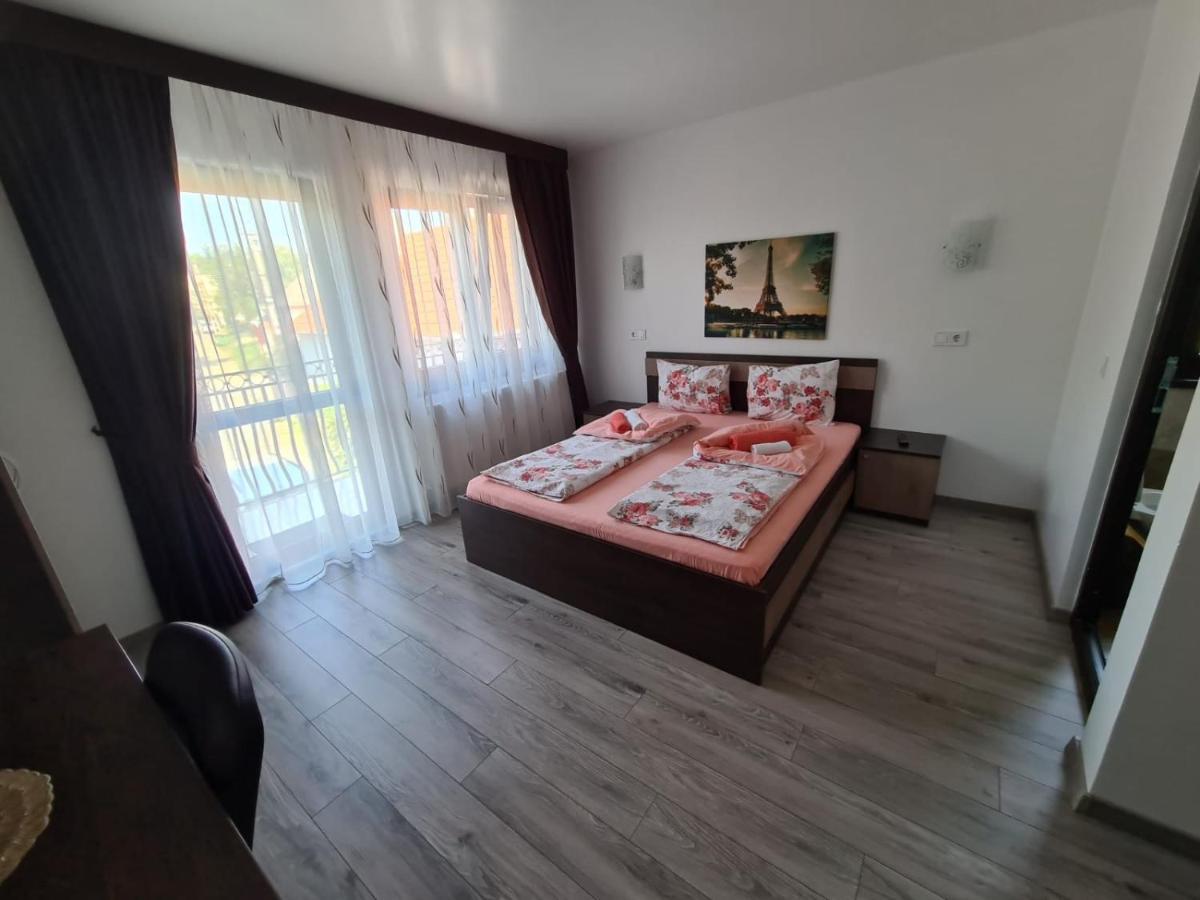 Guest house Pensiunea Bella Vista 3*